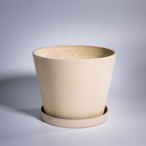 Round Plastic Plant Pot With Saucer
