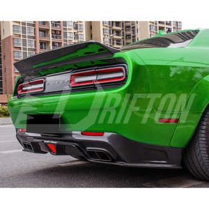 Alerón Trasero de Fibra de Carbono para Dodge Challenger 2015-2023 - Product Image 3