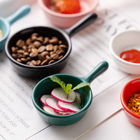 Creatieve compacte keramische ronde dipschaal, magnetronbestendig, modern minimalistisch design, onderglazuurtechniek, voor snacks en fruit.
