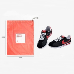 Sac à dos de sport promotionnel en polyester et nylon imperméable, personnalisé avec logo imprimé, multicolore, pour la gym et le shopping, avec cordon de serrage - Product Image 2