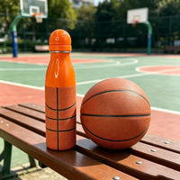 Fußball-Thema 500ml 304 Edelstahl Isolierte Auslaufsichere Vakuum-Trinkflasche Sport-Wasserflasche Fußball-Fan Geschenk