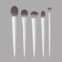 Ensemble de 15 pinceaux de maquillage professionnels de luxe personnalisés en poils synthétiques vegan avec manche en bois blanc