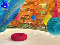Filet d'escalade intérieur en crochet arc-en-ciel, équipement de terrain de jeu en polyester et acier robuste pour parc d'aventure