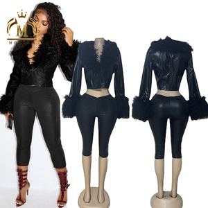 Neu eingetroffen: Damen-Outfit, Kunstleder-Crop-Jacke mit Kunstfell und Schlangen-Leggings, zweiteiliges Set, sexy Club-Vintage-PU-Zweiteiler für Damen - Product Image 1