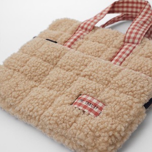 Hot Sale niedlichen flauschigen Laptop Griff Tasche pelzige Textur leichte tägliche Verwendung Laptop-Tasche Aktentasche mit Gingham-Griff - Product Image 4