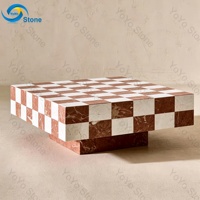 Table basse en marbre rouge sur mesure, motif damier, carrée, de luxe, en pierre, pour salon, avec socle