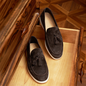 Men's Genuine Leather Sheep Suede Loafers Tassel Flats Shoes for Men <b>Pointed</b> Toe slip on Fashion Versatile - Product Image 5