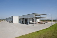 Edificio de Almacén Prefabricado Industrial |   Estructura de Acero de Vano Abierto |   Almacenamiento Resistente a la Intemperie para Equipos Pesados