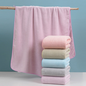 Serviette de bain rayée en polaire corail 140x70cm, serviette de plage à séchage rapide pour hommes, femmes et enfants - Product Image 3