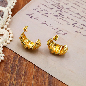 Huggie Earrings Gold Geometric Pleated Design For Women Fashion Jewelry - Product Image 2