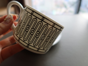 Best Selling 4Piece Nordic Luxury <b>Black</b> Line Dining Room <b>Set</b> Ceramic Plate with Gift Box - Product Image 4