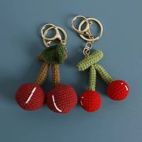Porte-clés cerise en laine faite main au crochet, porte-clés fruits simulés, pendentif tricoté pour sac ou voiture, porte-clés au crochet