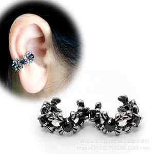 yunnique <b>Cuff</b> <b>Earrings</b> Cross Shape Stainless Steel Unisex Fashion Jewelry Ear Clips Geometric Design - Product Image 3