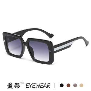 Gafas de Sol Cuadradas con Bloques de Color Marca G, Protección UV400, Unisex - Product Image 3