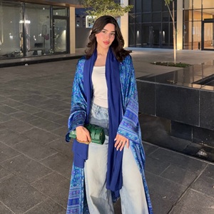 Hafizah Nuevo Cárdigan Holgado Azul con Estampado Étnico y Bufanda a Juego, Atuendo Casual de <span class=keywords><strong>Calle</strong></span> para Mujeres Musulmanas, Venta al por Mayor - Product Image 4