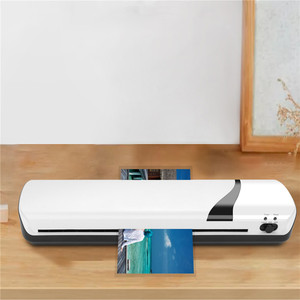 <span class=keywords><strong>Passeport</strong></span> de papier de bureau Machine de plastification de plastique ordinaire Prix bas Pochette chaude et froide Mini machine à <span class=keywords><strong>plastifier</strong></span> automatique - Product Image 1