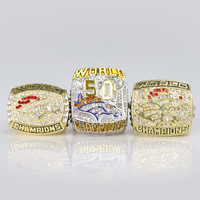 Ensemble de bagues de championnat des Denver Broncos (1997, 1998, 2015) pour collectionneur, édition fan (3 bagues/boîte de présentation en verre)