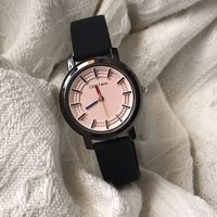 Montre analogique en silicone à quartz pour couples, style médiéval, étanche, idéale pour les étudiants et les tenues tendance pour les examens