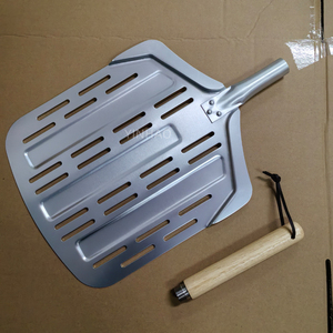 Pelle à <span class=keywords><strong>pizza</strong></span> YINHAO avec logo personnalisé, 12 pouces, avec manche en bois, pelle à <span class=keywords><strong>pizza</strong></span> en aluminium, pelle à <span class=keywords><strong>pizza</strong></span> pour la cuisson de pizzas et de pains faits maison - Product Image 3