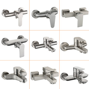 Ensemble de douche en acier inoxydable 304 avec 2 poignées, robinet de bain portable à valve céramique et pommeau de douche pluie - Product Image 1