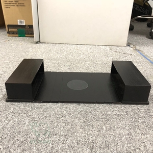 Plateau pliable en bambou laqué pour canapé avec boîte de rangement latérale, organisateur antidérapant pour canapé, pour le rangement de vaisselle dans le salon - Product Image 1