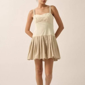 เดรสแฟชั่นคุณภาพสูงทรงเข้ารูปสำหรับผู้หญิง เดรสผ้าลินินช่วยกระชับสัดส่วนสำหรับผู้หญิง ฤดูร้อน สีพื้น เซ็กซี่ เปิดไหล่ เดรสสั้น - Product Image 1