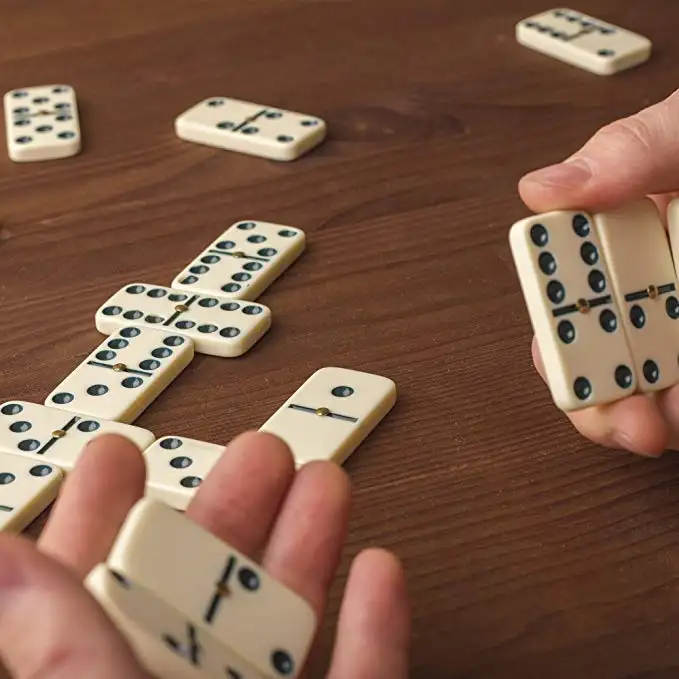 High Quality Custom Wood Box Mini IVORY Urea Table Game Domino Blocks Set