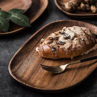 Plateau de service en bois d'acacia irrégulier de qualité supérieure, assiette en bois de forme naturelle pour collations, fruits et desserts individuels