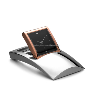 Tùy Chỉnh Sang Trọng Retro Thạch Anh Bảng Đồng Hồ Trang Trí Nội Thất Kim Loại Bàn Đồng Hồ Cho Trang Trí Nội Thất - Product Image 3