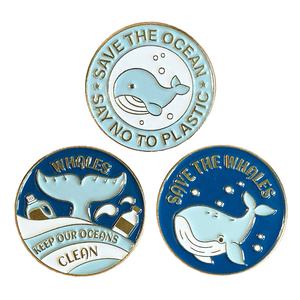 Spilli di smalto all'ingrosso argento carino organismo marino balena di squalo proteggere l'oceano distintivo di metallo perno di smalto morbido personalizzato non minimo - Product Image 1