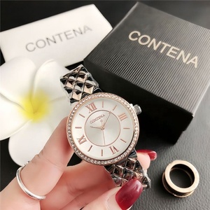 Montre pour femme en or avec strass, cadran à chiffres romains, bracelet matelassé, montre-bracelet de luxe tendance - Product Image 4