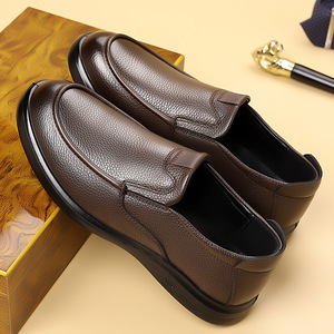Mocasines casuales de cuero para hombre, sin cordones, con suela de goma antideslizante, tacón bajo, para oficina, para caminar. - Product Image 2