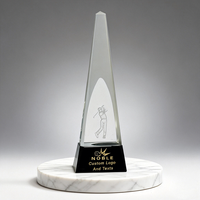 Noble Awards Personnalisé 3D Laser Figure Tour De Cristal Golf Trophée Prix Artisanat Plaque Avec Prix De La Tour De Cristal Optique Poli