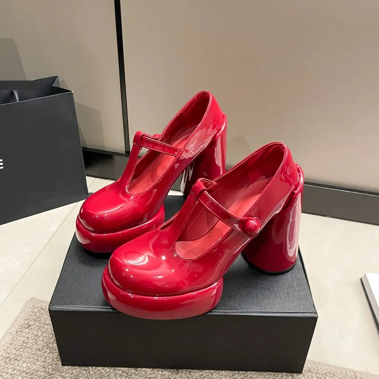 2024 tacones gruesos zapatos de tacón para mujer diseñador de marca Primavera Verano sandalias de mujer de tacón súper alto