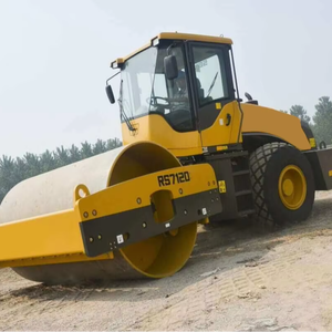 <span class=keywords><strong>Rodillo</strong></span> <span class=keywords><strong>de</strong></span> carretera RS7120 eficiente <span class=keywords><strong>de</strong></span> 12 toneladas para <span class=keywords><strong>alquiler</strong></span> o venta, perfecto para proyectos <span class=keywords><strong>de</strong></span> mantenimiento <span class=keywords><strong>de</strong></span> carreteras y compactación <span class=keywords><strong>de</strong></span> suelos - Product Image 1