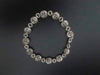 Bracelet rond plat vintage en argent antique avec croix chrétienne gothique rétro