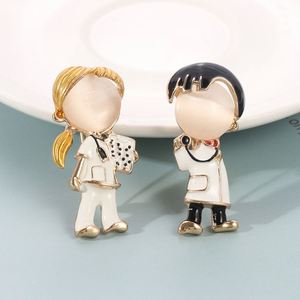 Broches en émail médical en gros, motifs ange, docteur, infirmière, stéthoscope, pour étudiants, cadeaux, épingles en émail souple ou dur, personnalisables - Product Image 3