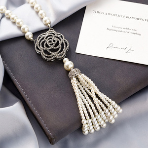 Fashionable Pearl Necklace Rose Pendant Long Sweater Chain High End Alloy Gift Accessory - Product Image 3