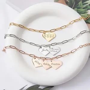 Name eingraviert einfarbig Charme-Armband Büroklammer-Kette Denkmal Herzform Anhänger Geschenk personalisiertes Weihnachtsgeschenk Schmuck