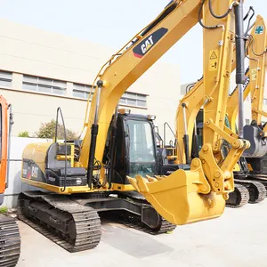 حفارة مستعملة Cat 320GC حفارة كاتربيلر 320GX 320d2 اليابانية الأصلية 20 طن 320 320D 320C 320GC 325D للبيع