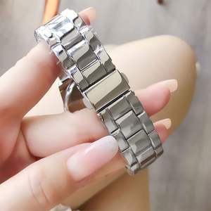 Montres homme quartz personnalisées, fabrication OEM, mode, calendrier automatique, mouvement japonais, acier inoxydable. - Product Image 6