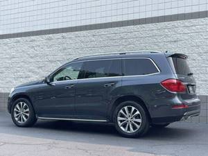 SUV Automático de Segunda Mano, con Volante a la Izquierda, Clase GL, Tracción Delantera, 450 4MATIC, Cuero Oscuro, ACC, 4 Puertas, Aluminio - Product Image 3