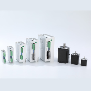 Variador de Frecuencia Trifásico de 6.6A con Certificación CE, 110-240 VCA para Motores 86 y de Brida, Producción Automatizada - Product Image 4