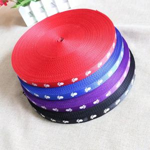 Correas impresas huella <span class=keywords><strong>de</strong></span> nailon <span class=keywords><strong>de</strong></span> múltiples especificaciones personalizadas <span class=keywords><strong>para</strong></span> mascotas <span class=keywords><strong>para</strong></span> cuerdas <span class=keywords><strong>de</strong></span> remolque - Product Image 2