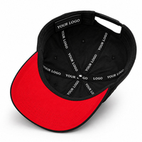 Cappellino da Baseball Ricamato con Lettere in Stile Old English, Logo Personalizzato, Grafica Fulmine, Snapback, Sottocappello Rosso con Arte Tatuata