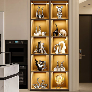 2026 Vente en gros Meuble à <span class=keywords><strong>vin</strong></span> de luxe haut de gamme en forme d'ours, style animalier créatif, émaillé rouge, ornement décoratif lumineux pour salon et maison - Product Image 3