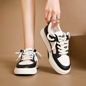 À la mode sport blanc chaussures femmes 2023 été nouveau respirant plat <span class=keywords><strong>pain</strong></span> style coréen décontracté conseil pour Wo - Product Image 4