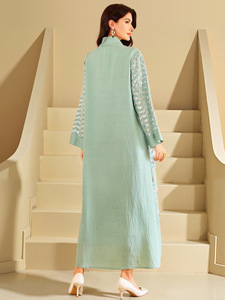 Grenzüberschreitende Leichte Atmungsaktive Polyester-Abaya für Muslimische Frauen im Nahen Osten, Bedrucktes Kleid mit Neuer Goldbestickter Spitze aus Dubai - Product Image 2