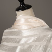 Tissu en polyester satiné à rayures et pois, sans plis, respirant, pour la confection de hijabs, écharpes, thobes et jilbabs – Vente directe usine
