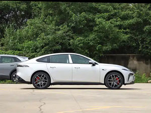 Dongfeng E 007 650Pro 650km aralığı 5.7s hızlanma 73.5kWh LFP pil 3C hızlı şarj otomatik şanzıman EV çin'in yeni - Product Image 6